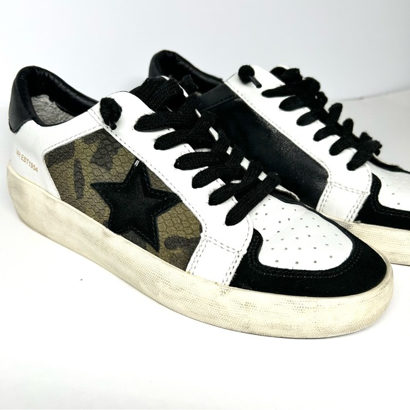 Vintage Havana Camo Distressed Star Sneakers - Picture 2 of 7